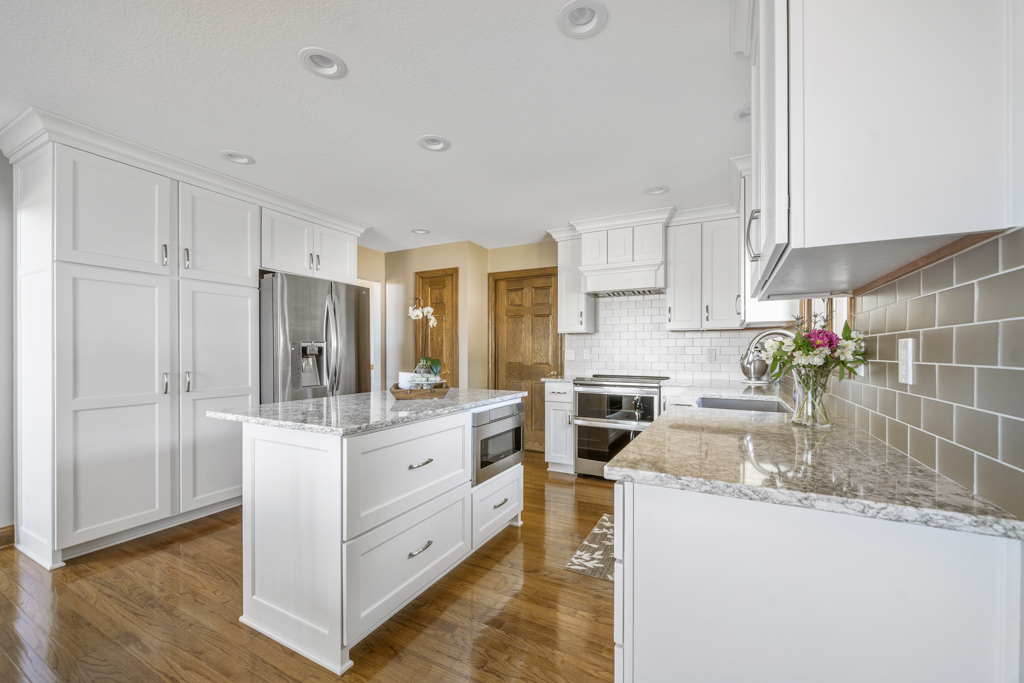 Ankeny Transitional Kitchen Remodel