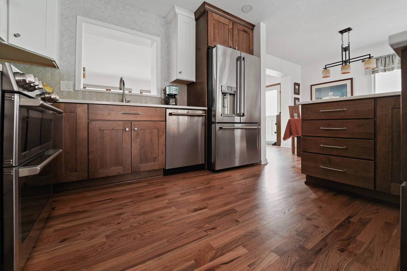 two-tone kitchen remodel in beaverdale